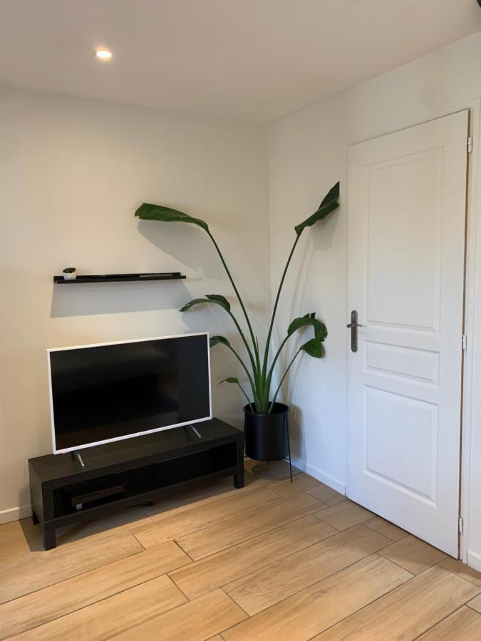Appartement Duplex Proche Zenith, Megacite, Stade Amiens Esterno foto